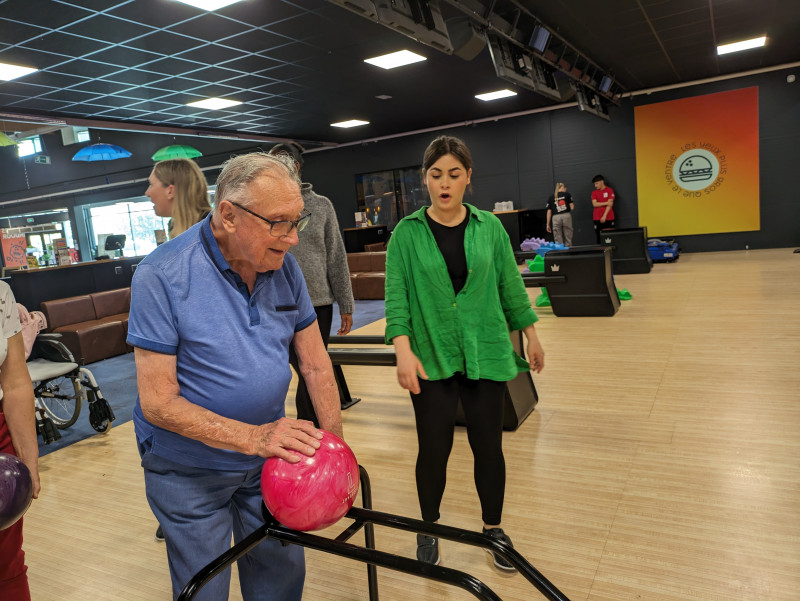 Sortie Bowling et restaurant