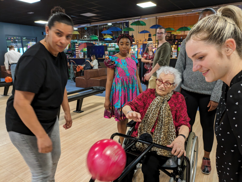 Sortie Bowling et restaurant